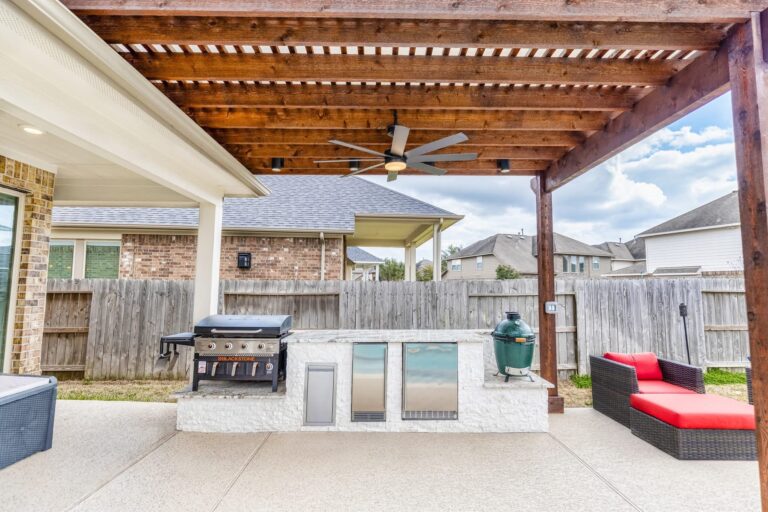 outdoor kitchen installation in houston